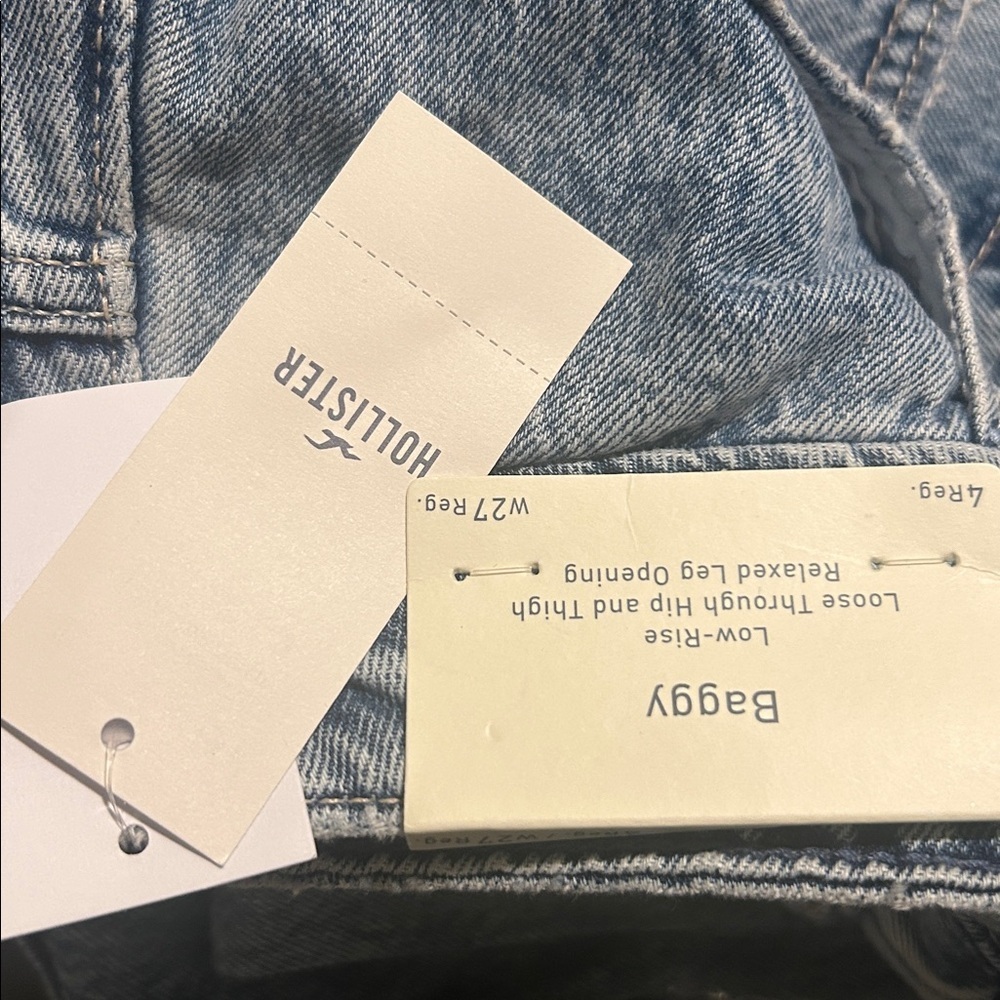 NWT Hollister Women’s Low Rise Baggy Jeans, Medium Wash, Sz.4R - Picture 15 of 15